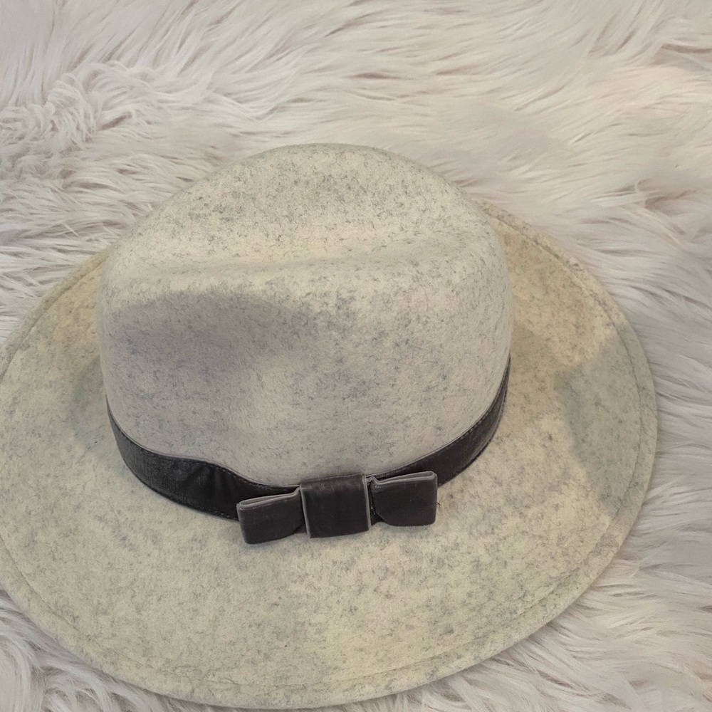 Hat - Picture 2 of 4